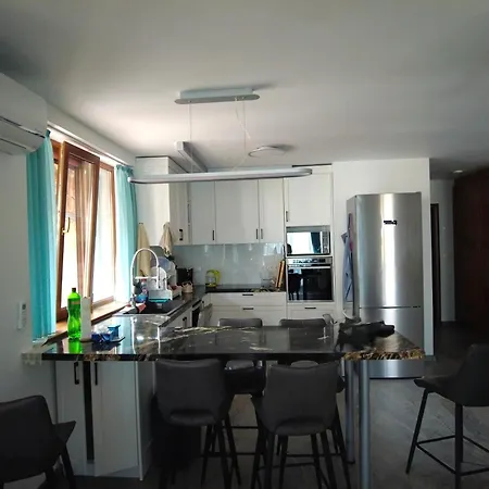 4-bedrooms Luxury Very Close To Lift Daire Bansko