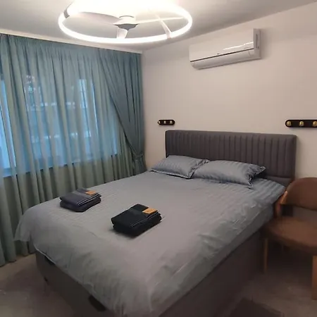 4-bedrooms Luxury Very Close To Lift Daire *