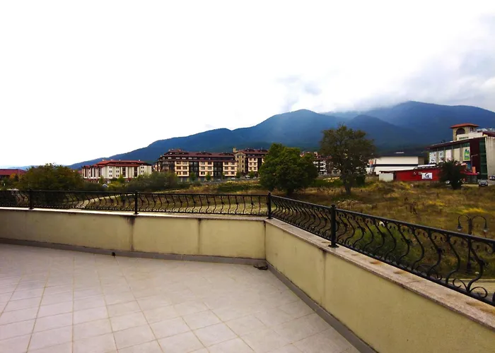 Апартамент 4-bedrooms Luxury Very Close To Lift